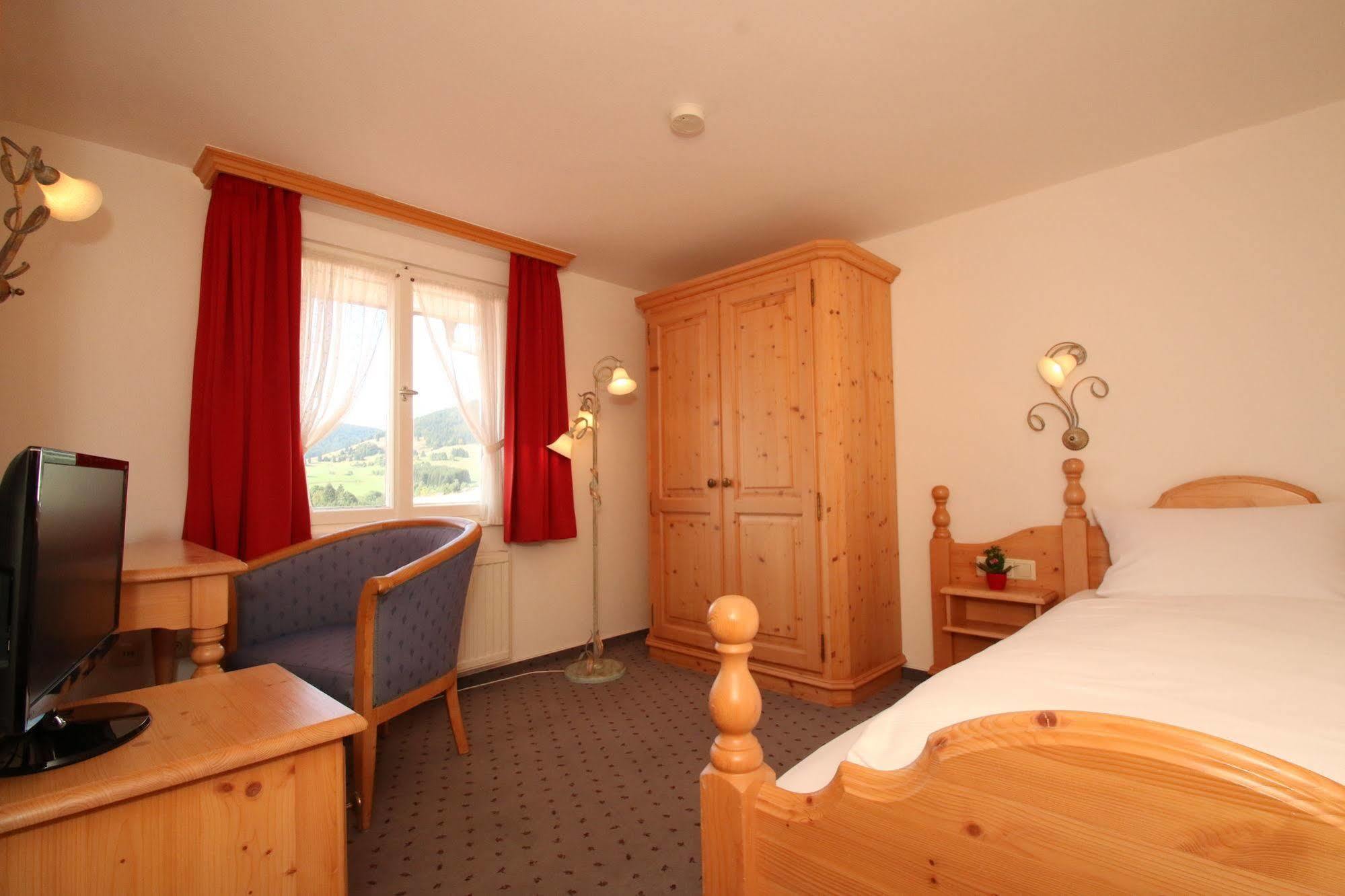 Hotel Landgasthof Adler Altenrond Exterior foto